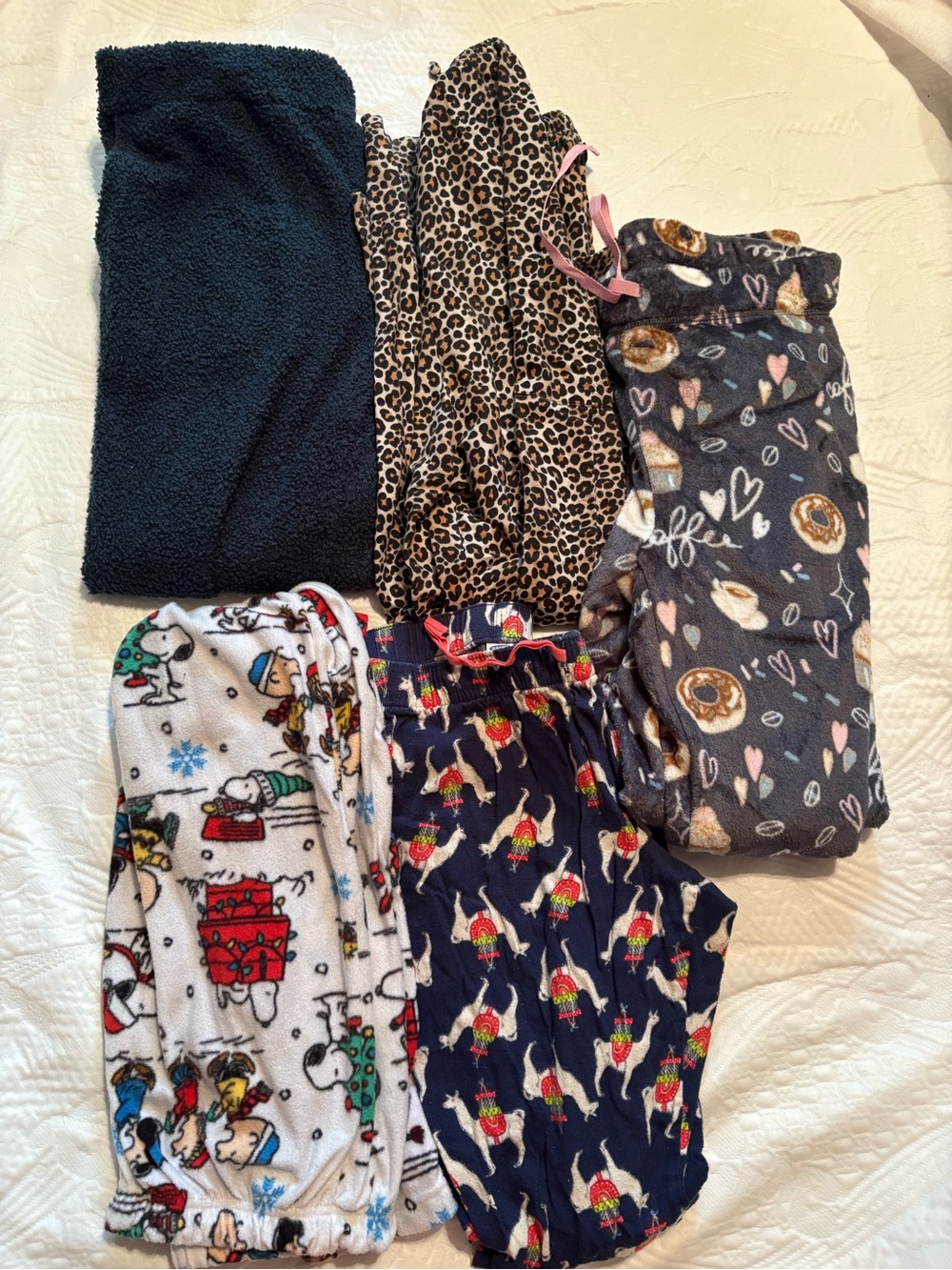 Women’s Pajama Lounge Pants Bundle Size Small Fleece Cozy Print Pants Lot of 5